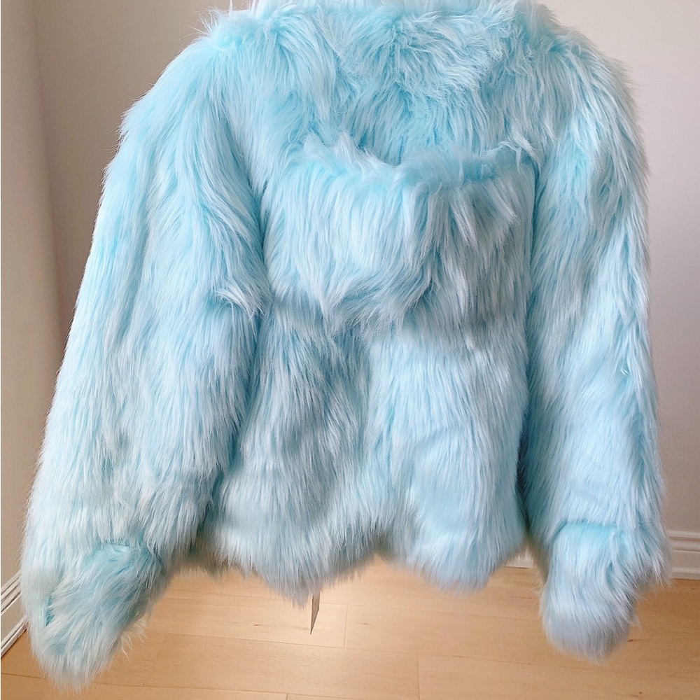 SMFK Pastel Aqua Faux Fur Zip Jacket – New With Tags - Picture 3 of 10